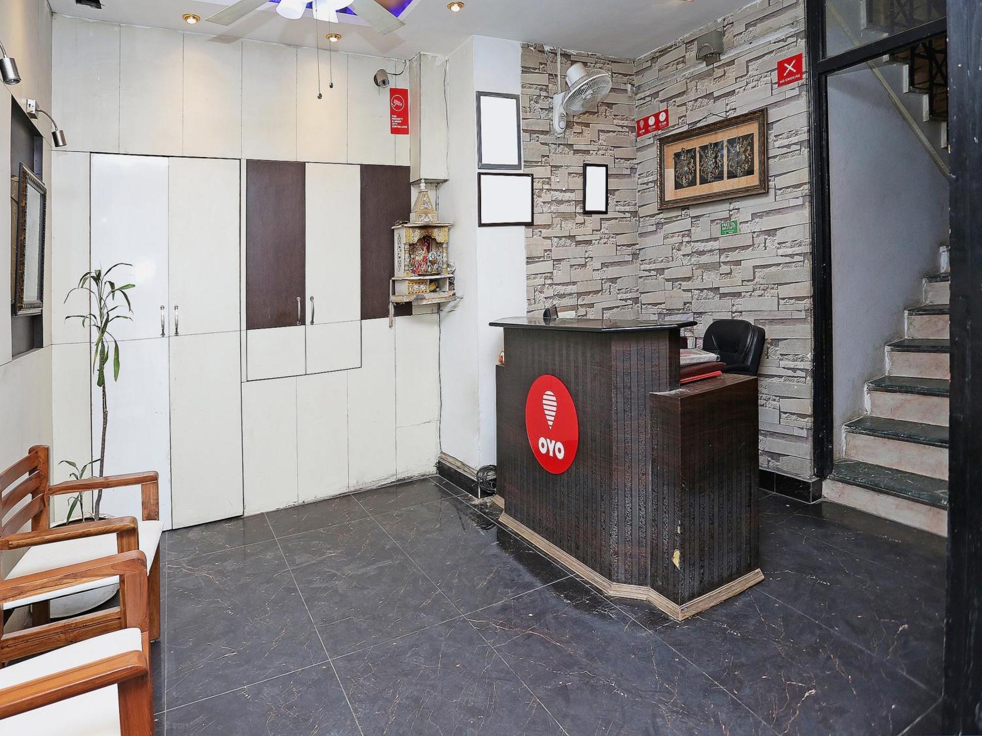 Oyo Flagship Hotel F Five Nova Deli Exterior foto